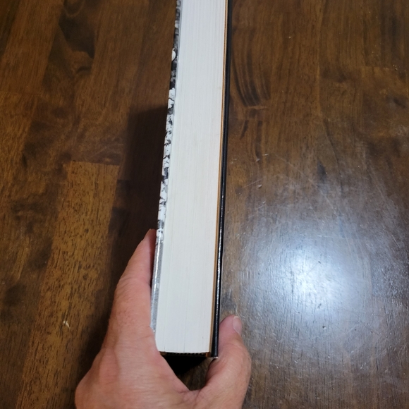 Seabiscuit An American Legend by Lauren Hillenbrand - Picture 4 of 5